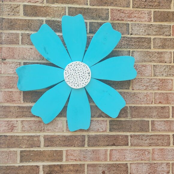 Wooden Yellow Flower Yard Decor – Garden Stake or Wall Art for Fence, Porch - Picture 4 of 11